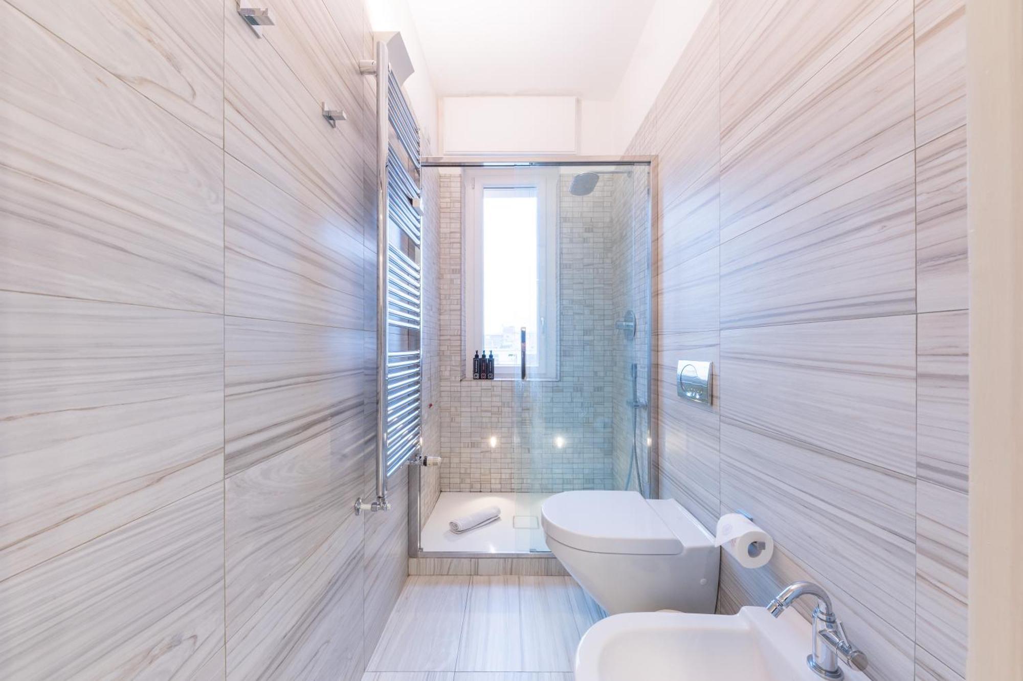 Rego Panoramic View Floor * Milaan